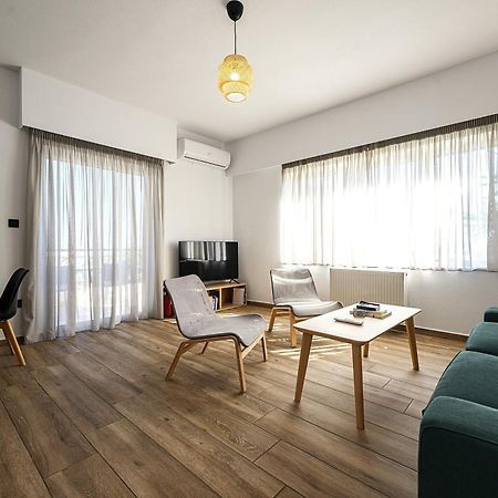 Alexander Apartments Airport Spáta Eksteriør billede