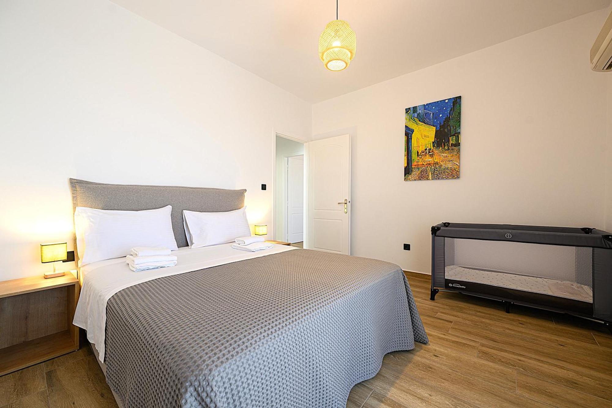 Alexander Apartments Airport Spáta Eksteriør billede