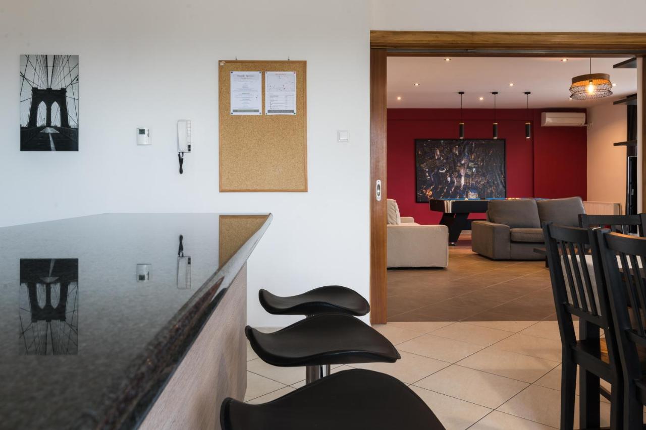 Alexander Apartments Airport Spáta Eksteriør billede
